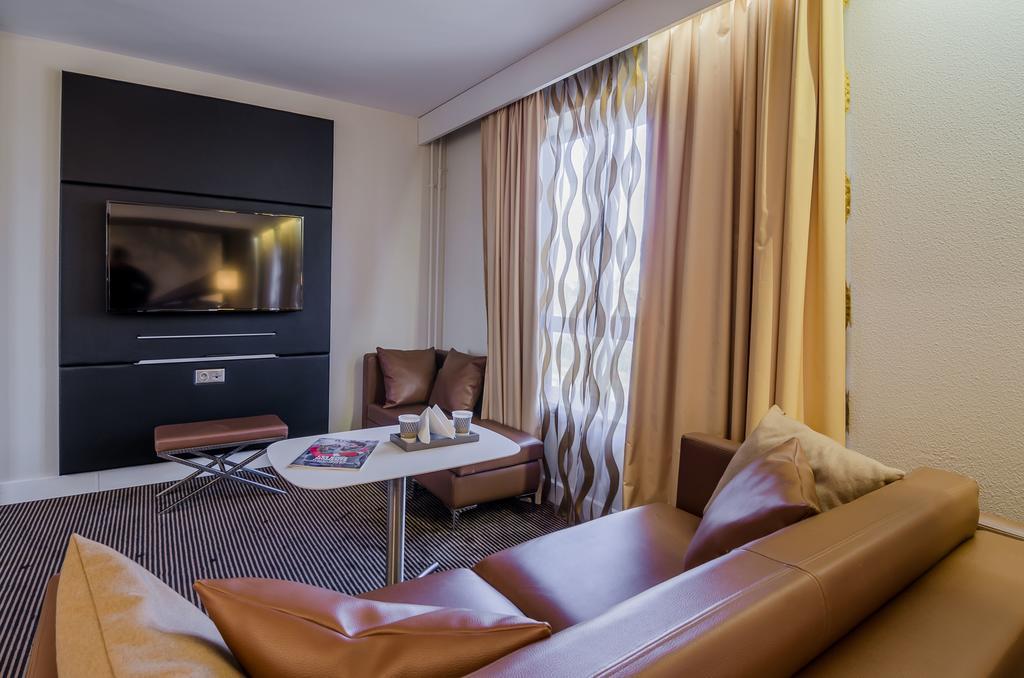 Mercure Cergy Pontoise Centre Exterior foto
