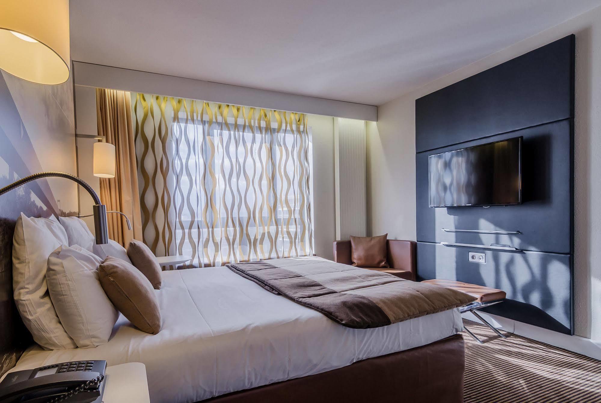 Mercure Cergy Pontoise Centre Exterior foto